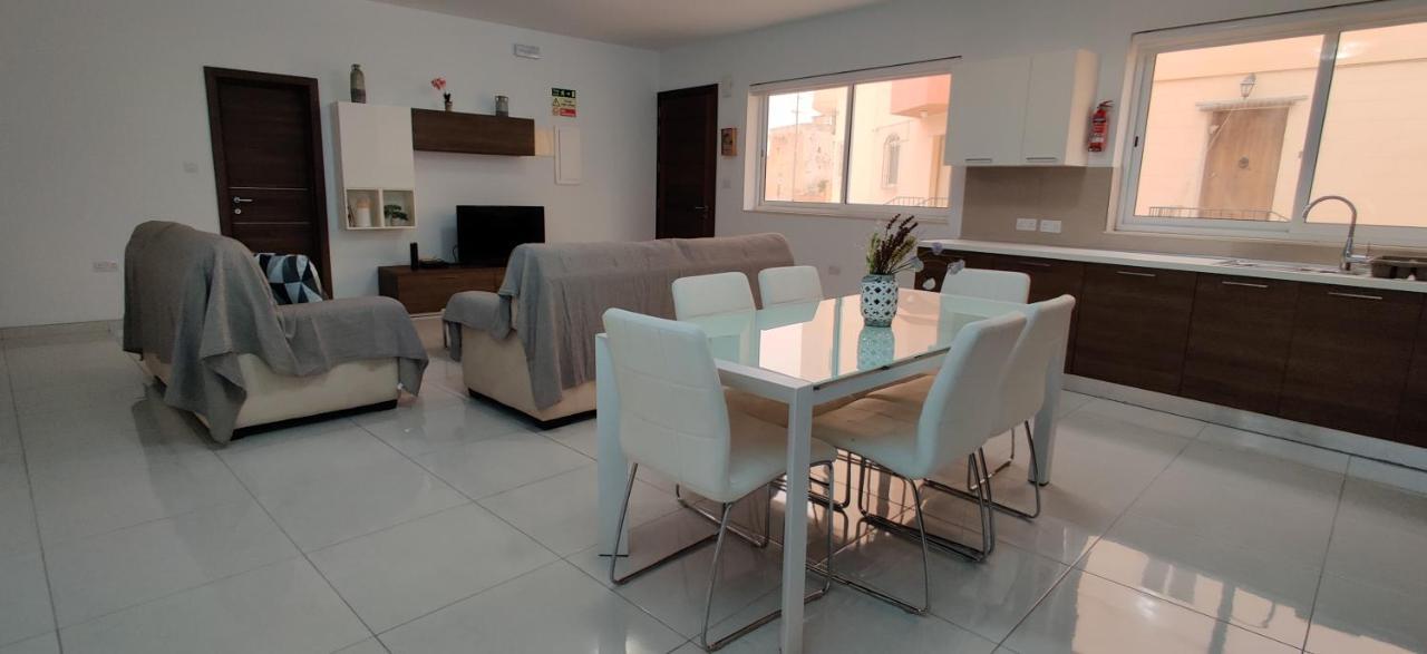Lorenza Letting Maisonette Marsaxlokk Esterno foto